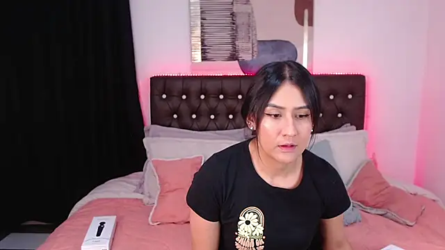 mia aira online show from 18, 3, 2025