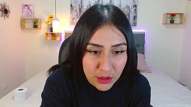 mia aira online show from 9, 9, 2025