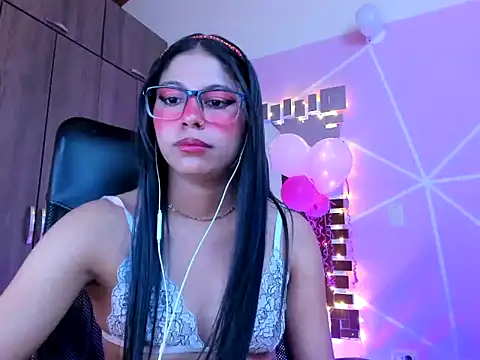 Snapshot of _ALLYSON18_ chatting on 22, 3, 2025  ALLYSON18  online show from 22, 3, 2025