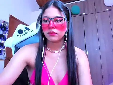 Snapshot of _ALLYSON18_ chatting on 21, 10, 2025  ALLYSON18  online show from 21, 10, 2025