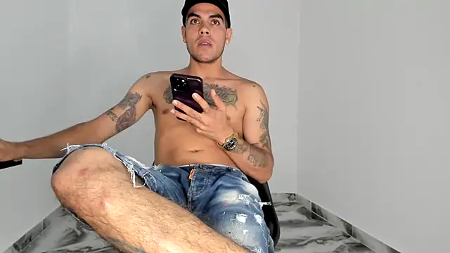 Snapshot of mikee_scooth chatting on 23, 3, 2026 mikee scooth online show from 23, 3, 2026