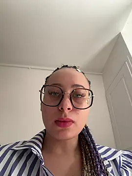 queenlo xxx online show from 30, 6, 2026