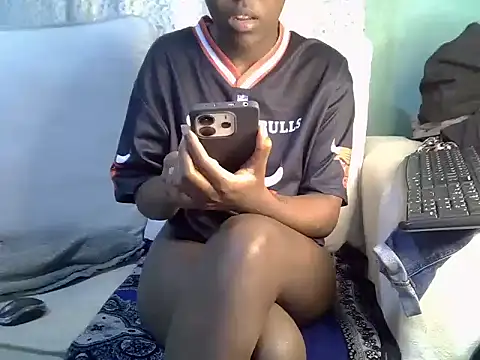 Snapshot of Caryyyl chatting on 11, 1, 2026 Caryyyl online show from 11, 1, 2026