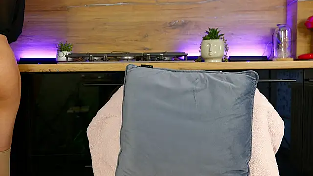 celestara online show from 8, 2, 2025