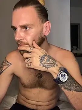 Snapshot of Danjamez1892 chatting on 2, 2, 2025 Danjamez1892 online show from 2, 2, 2025