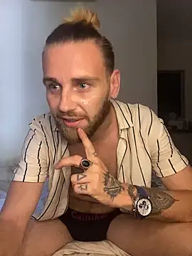 Snapshot of Danjamez1892 chatting on 5, 2, 2025 Danjamez1892 online show from 5, 2, 2025