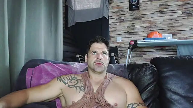 XxBigboybandxX online show from 11, 11, 2025