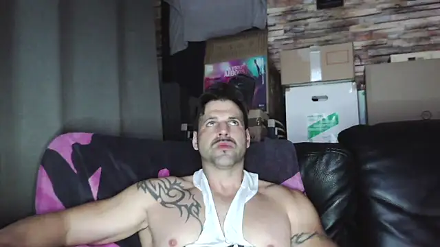 Snapshot of XxBigboybandxX chatting on 4, 3, 2026 XxBigboybandxX online show from 4, 3, 2026