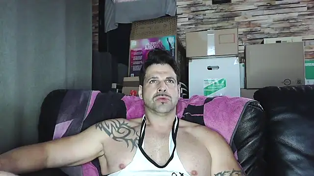 Snapshot of XxBigboybandxX chatting on 6, 3, 2026 XxBigboybandxX online show from 6, 3, 2026