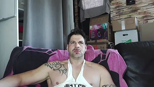 Snapshot of XxBigboybandxX chatting on 9, 3, 2026 XxBigboybandxX online show from 9, 3, 2026