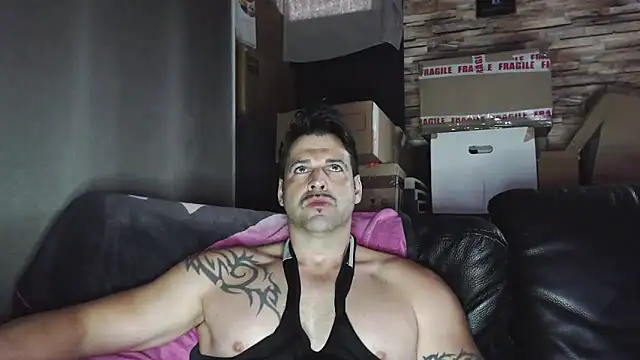 Snapshot of XxBigboybandxX chatting on 11, 4, 2026 XxBigboybandxX online show from 11, 4, 2026