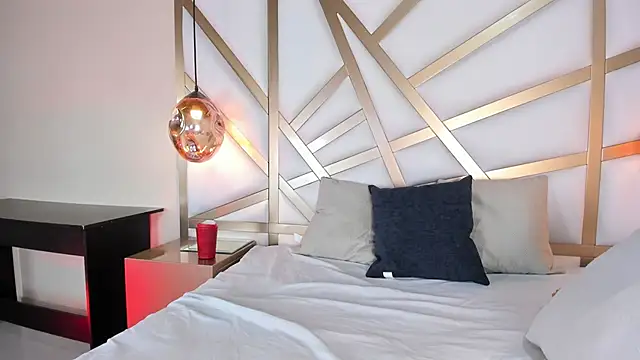 Snapshot of Lia_Copper chatting on 12, 12, 2024 Lia Copper online show from 12, 12, 2024