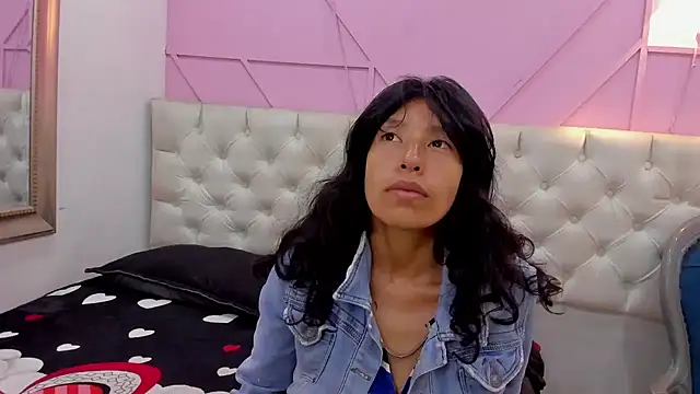 karolinee 66  online show from 1, 5, 2026