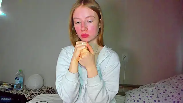 minidivaa  online show from 30, 5, 2026