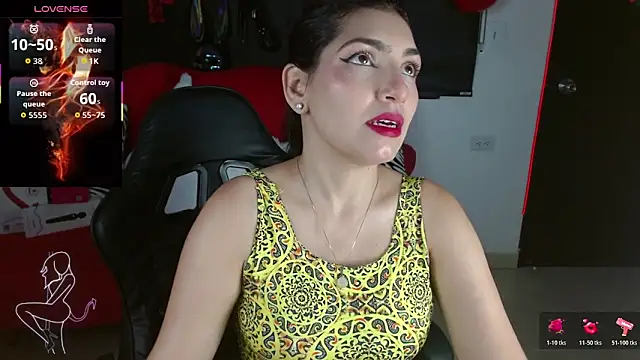 Carolaine69  online show from 12, 5, 2026