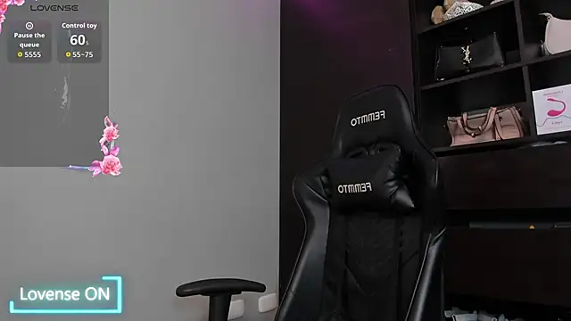 MeganDaviees online show from 17, 12, 2025