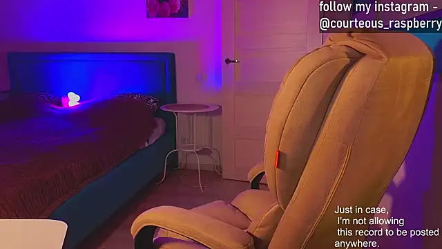 courteous raspberrry online show from 28, 1, 2025