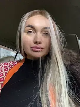 Snapshot of Maya_Willis chatting on 5, 2, 2025 Maya Willis online show from 5, 2, 2025