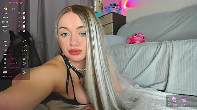 Snapshot of Maya_Willis chatting on 11, 3, 2025 Maya Willis online show from 11, 3, 2025