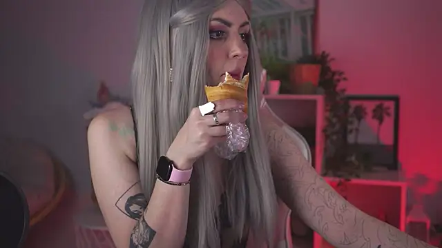 Lana  May online show from 20, 3, 2025