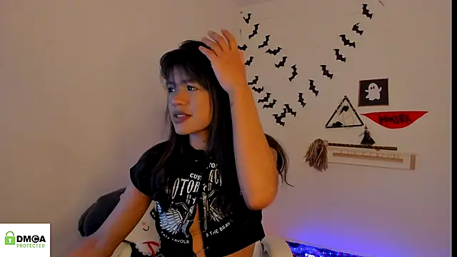 meganthompsonn22 online show from 6, 10, 2025