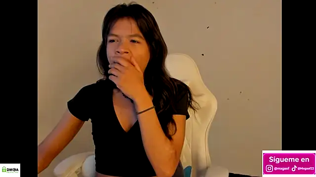 meganthompsonn22 online show from 17, 11, 2025