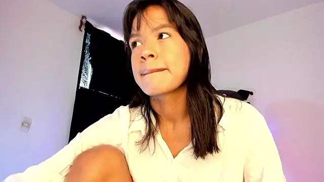 meganthompsonn22 online show from 9, 3, 2026