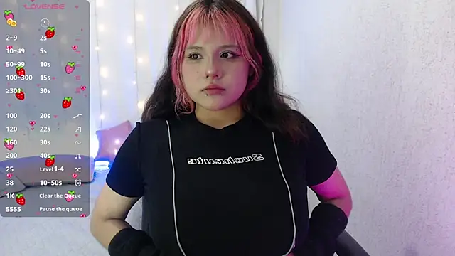 Snapshot of mixie_cute chatting on 19, 12, 2024 mixie cute online show from 19, 12, 2024