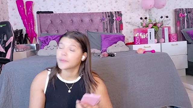 Snapshot of AvrillThomas chatting on 8, 3, 2026 AvrillThomas online show from 8, 3, 2026