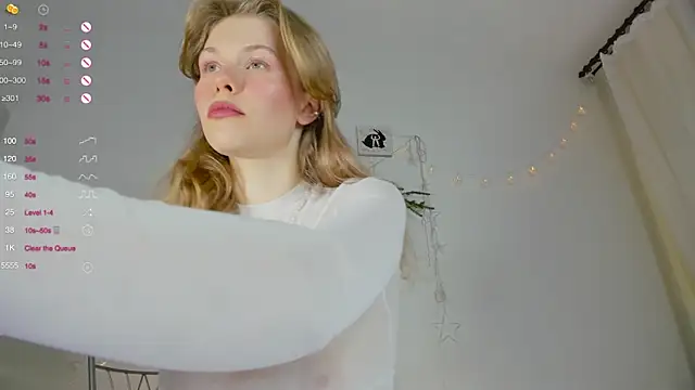 Snapshot of ass_latte chatting on 8, 1, 2025 ass latte online show from 8, 1, 2025
