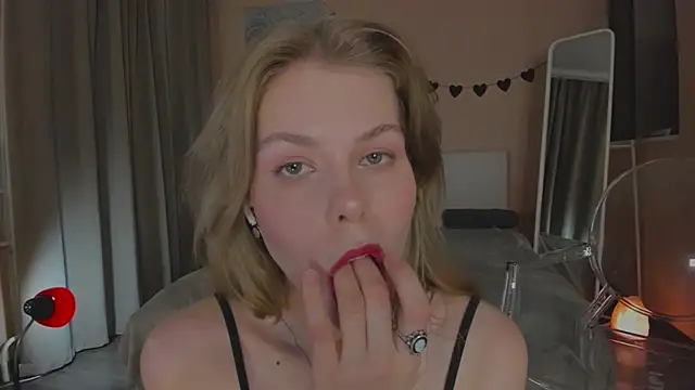 Snapshot of ass_latte chatting on 7, 11, 2025 ass latte online show from 7, 11, 2025