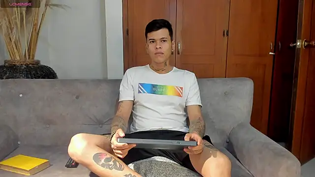 jamesinked  online show from 13, 11, 2025