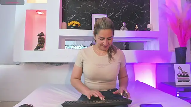 Cinthya mjs online show from 20, 2, 2026