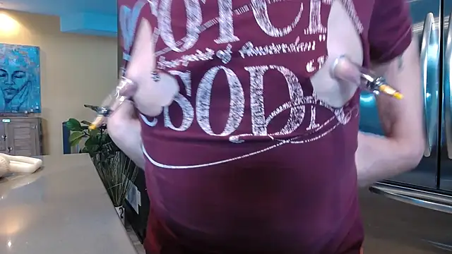 Snapshot of Toy-Daddy chatting on 27, 11, 2025 Toy-Daddy online show from 27, 11, 2025