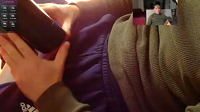 Snapshot of NofaceMan__ chatting on 11, 12, 2024 NofaceMan online show from 11, 12, 2024