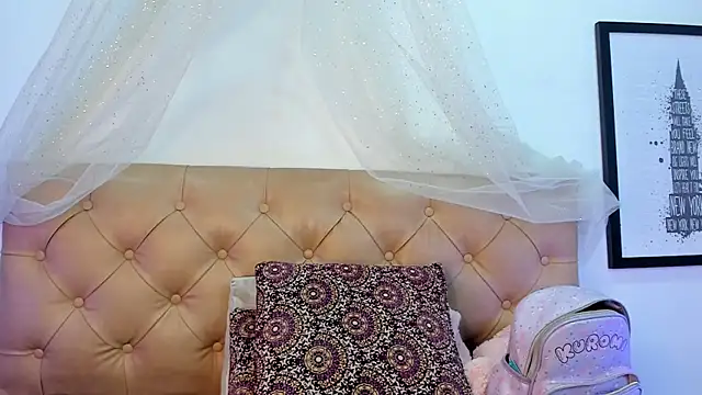 Redpandaa  online show from 27, 12, 2024