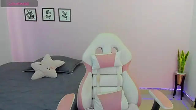 Snapshot of sophie_pazz chatting on 22, 2, 2026 sophie pazz online show from 22, 2, 2026