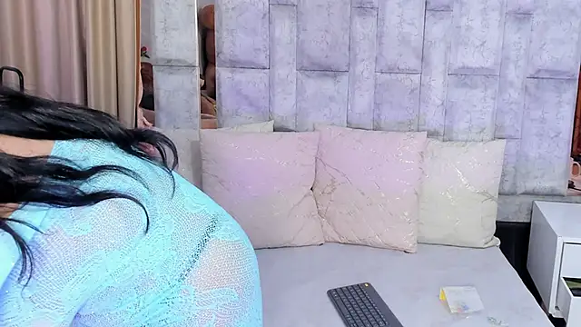 lila noa online show from 1, 12, 2025