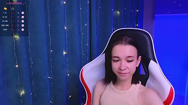 Snapshot of LilithStrangfor chatting on 30, 12, 2024 LilithStrangfor online show from 30, 12, 2024