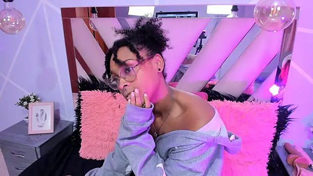 Snapshot of Elith_noa chatting on 31, 1, 2025 Elith noa online show from 31, 1, 2025