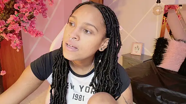 Elith noa online show from 25, 9, 2025