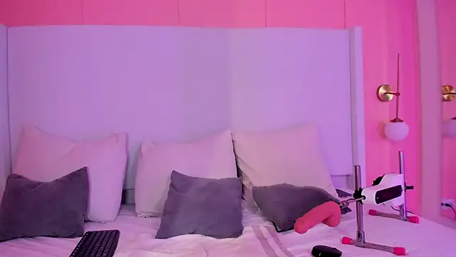 shaina vasquez online show from 15, 12, 2025