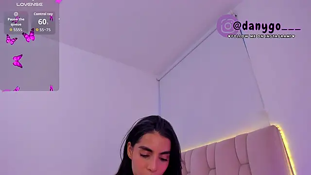 ZarianaEvanz online show from 2, 11, 2025