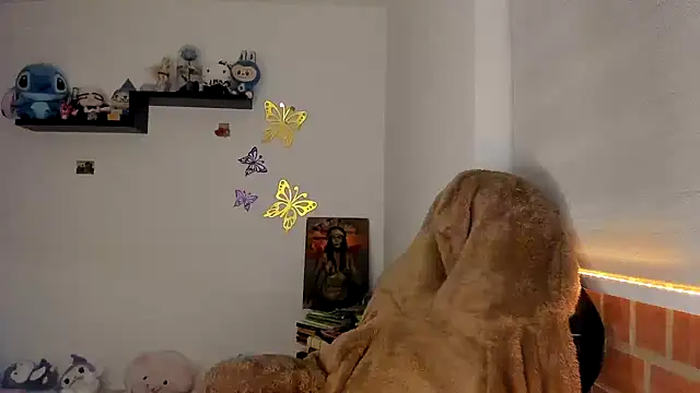 Shaddycute  online show from 1, 12, 2025