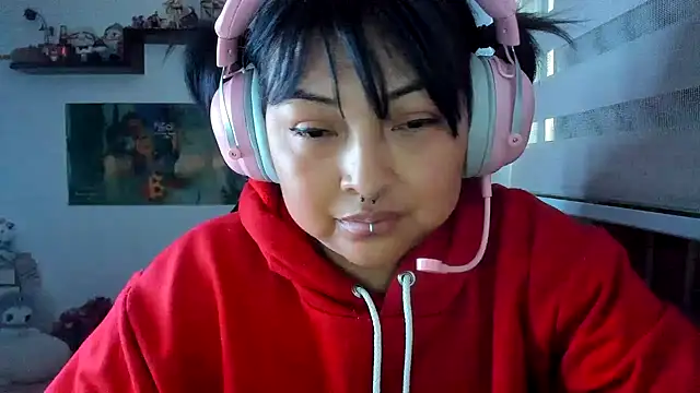 Shaddycute  online show from 13, 3, 2026