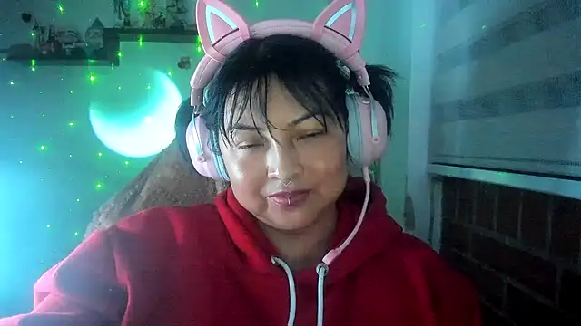 Snapshot of Shaddycute_ chatting on 13, 4, 2026 Shaddycute online show from 13, 4, 2026