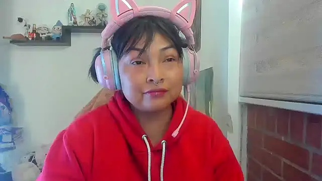 Snapshot of Shaddycute_ chatting on 13, 4, 2026 Shaddycute online show from 13, 4, 2026