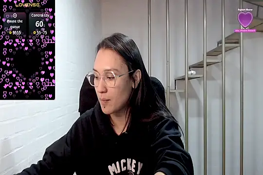 Snapshot of Jessie_Desire chatting on 28, 9, 2025 Jessie Desire online show from 28, 9, 2025