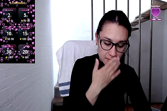 Jessie Desire online show from 25, 11, 2025