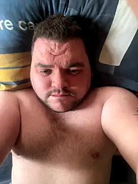 Snapshot of Mikey-HH chatting on 10, 9, 2025 Mikey-HH online show from 10, 9, 2025